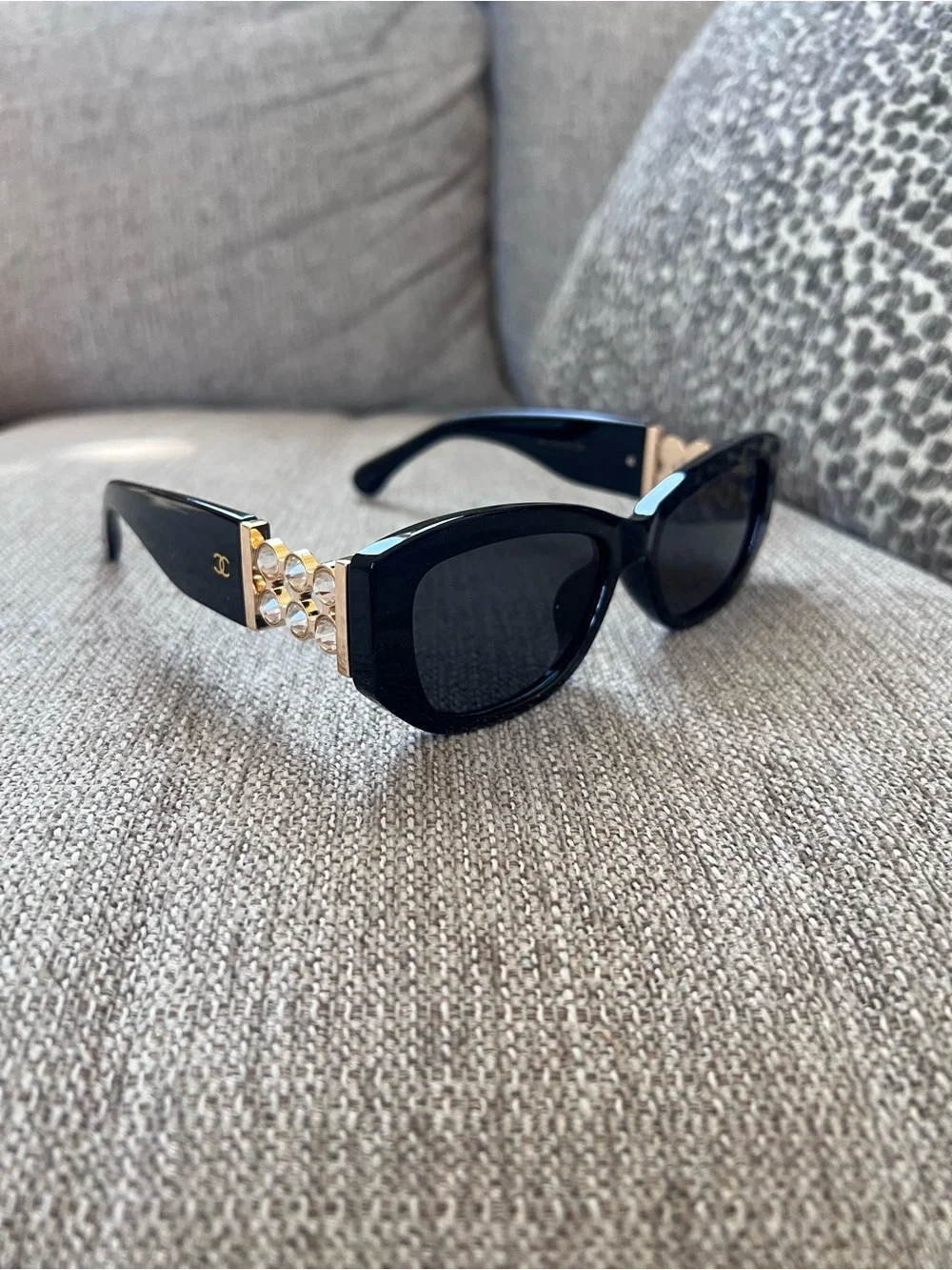 Chanel Acetate Glass Pearl Polarized Oval Sunglasses Black Sunglasses